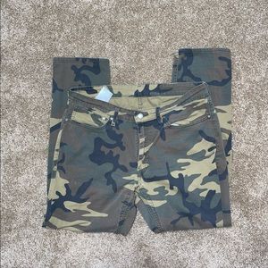 Camo Levi’s